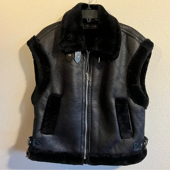 🖤Blank NYC Faux Shearling Trim Vegan Leather Vest Chic Layering Statement Piece - Picture 3 of 9